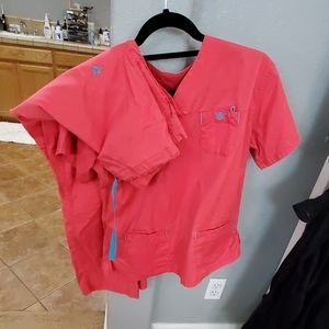 Med Couture scrub set